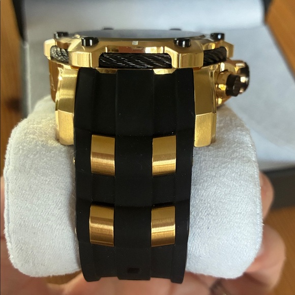 Invicta Collection Quartz Watch - Picture 10 of 15